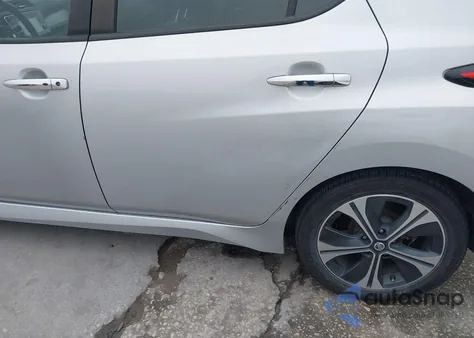 2018 Nissan Leaf Sv z USA, uszkodzony, nr VIN 1N4AZ1CP5JC300213